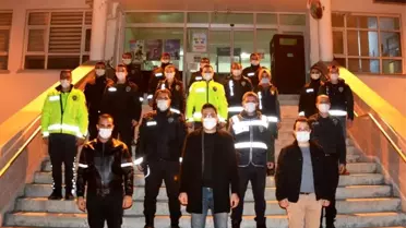 Son dakika haberleri | Kaymakam Yıldırım, yeni yılı çalışarak karşılayan güvenlik güçlerini ziyaret etti