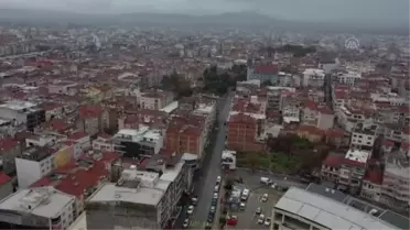 Piyangoda büyük ikramiyenin isabet ettiği Akhisar'da talihli merak ediliyor
