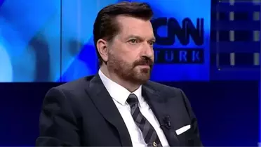 Tartışmalarıyla tanıdığımız Hakan Bayrakçı canlı yayında piyano çaldı