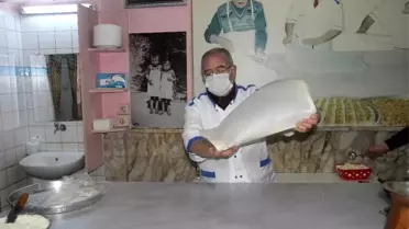 Tatlıların imparatoru 'Kilis katmeri' sokağa çıkma kısıtlamasında evlere servis ediliyor