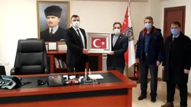 Turan: 'Milletimi omzunda taşıyan onurlu Türk polisimin yanındayım'