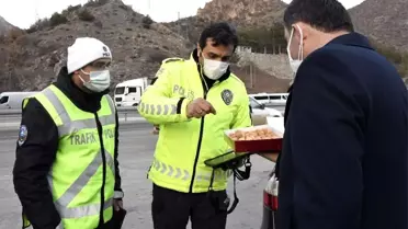 Son dakika haber | AK Parti'den polis teşkilatına destek ziyareti