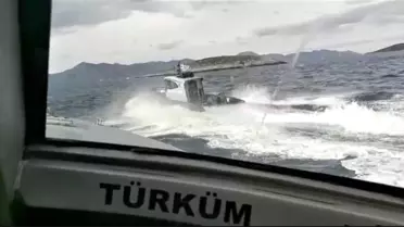 Kardak'ta gerginlik: Karasuyu ihlali yapan 2 Yunan botu Türk karasularından çıkartıldı