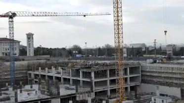 Osmangazi Meydanı yol seviyesine çıktı