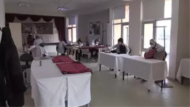 Son dakika haberi: KAHRAMANMRAŞ - Osmanlı saraylarını süsleyen 'sim sırma' yeni nesil tasarımlarla geleceğe aktarılıyor