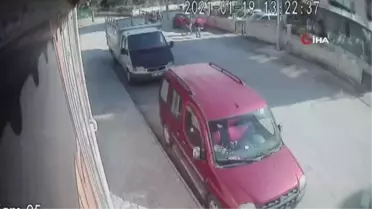 Antalya'da 'Asansörde yük taşımayın' uyarısı yapan gaziye baba oğuldan darp