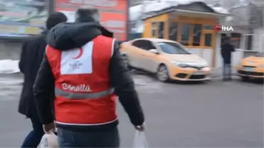 Kızılay'dan polise sıcak çorba ikramı