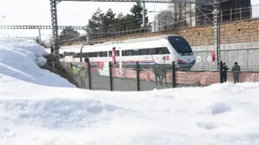 Ankara-Sivas YHT hattının performans testlerini yapacak tren yola çıktı (3)