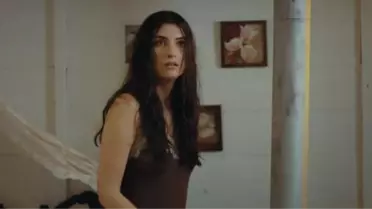 Tuba Büyüküstün Sefirin Kızı ile fırtına gibi esti! Takipçi sayısı 5 milyonu buldu