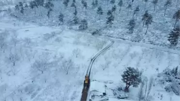 Bayındır'ın yüksek kesimlerinde kar etkili oluyor