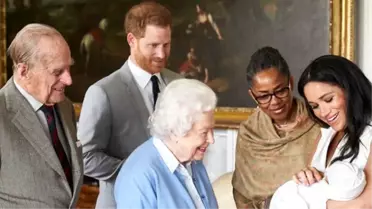 Kraliçe emretti, doğum belgesinden Meghan'ın adı kaldırıldı