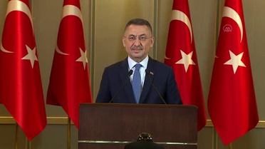 Cumhurbaşkanı Yardımcısı Oktay: 'Gençlerimizin hukuktan, meşruiyetten ve hakkaniyetten saptırılmasına izin vermeyiz'