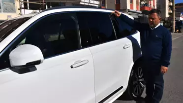 870 bin liraya satın aldığı lüks otomobilin kapısının farklı renk olduğunu 2 ay sonra anladı