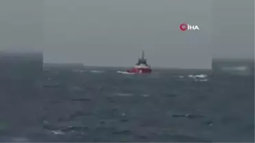 Çanakkale'de yanan Ro-Ro gemisi limana yanaştırıldı