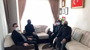 Son dakika haberleri... Burhaniye'de Kaymakam Memiş, şehit ailesini ziyaret etti