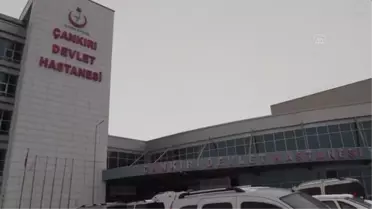 Vali Ayaz, Kovid-19 aşısının ilk dozunu yaptırdı