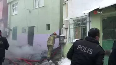 Uludağ'ın eteklerindeki ev alevlere teslim oldu, düşen parçalar tehlike yaşattı