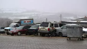 Sinop'ta kaporta ve boyacıların yoğun kar mesaisi