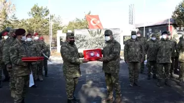 Kış tatbikatına katılan Azerbaycanlı askerler evlerine uğurlandı