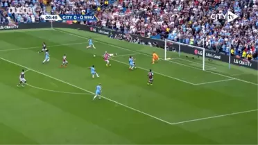 Raheem Sterling'in West Ham United'a Attığı Gol