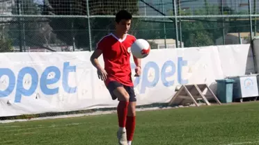Kemoterapi alırken bile kramponunu yanından ayırmadı