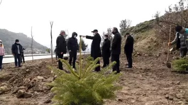 Dursunbey'de 8 Bin 500 Fidan Toprakla Buluştu