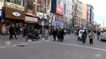 Son dakika haberi: Koronavirüsle mücadelede başarılı kent Uşak'ta vatandaşlar sokağa çıktı