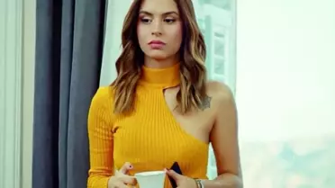 Ünlü oyuncu Ayşegül Çınar uyuşturucudan gözaltına alındı