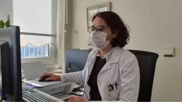 Son dakika: BİLİM KURULU ÜYESİ PROF. DR. YAVUZ İSTANBUL'DA KAPALI MEKANLARDA MASKESİZ OTURMAK İÇİN ÇOK ERKEN