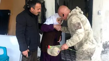 Mehmetçik 8 Mart Dünya Kadınlar Günü'nü kutladı