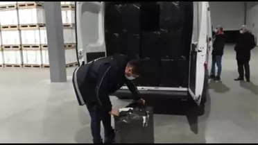İzmir'de milyonlarca sigara kağıdı ele geçirildi