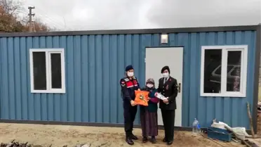 Jandarma sayesinde 55 yıl sonra prefabrik evi oldu