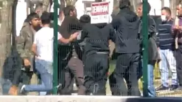 Beyoğlu'nda meydan kavgasında genci kafasından bıçaklayan saldırgan yakalandı