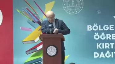 Şereflikoçhisar Şehit Figen Gündüz Yatılı Bölge Ortaokulu öğrencilerine kırtasiye seti dağıtım töreni