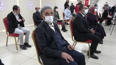 Son Dakika | 3 yaşındaki Remzi, şehit babasının 'Devlet Övünç Madalyası ve Beratı'nı aldı