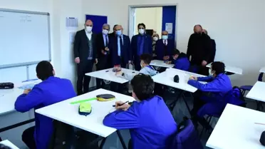 Eskişehir sanayinin eğitim merkezi 'EOSB Meslek Lisesi' başkanları ağırladı