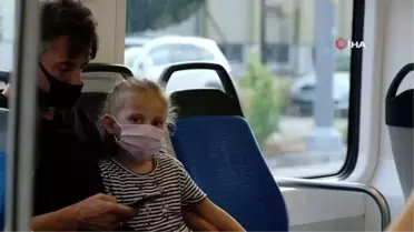 Son dakika haberi | 'Dur yolcu' diyen askerler tramvayın önünü kesti