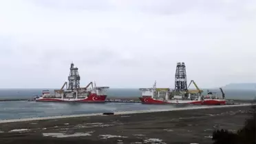 Fatih ve Kanuni Sondaj Gemileri Filyos Limanı'nda buluştu