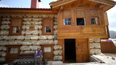 Antalya'nın tarihi 'düğmeli evleri'