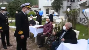 Aksaz Deniz Üs Komutanlığı Orkestrası huzurevi sakinleri için çaldı