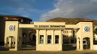 Bayburt Üniversitesi, şehrin manevi ve tarihi değerlerinin isimlerini yaşatmaya devam ediyor