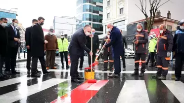 Ümraniye'de yaya geçitlerine 'kırmızı çizgi' uygulaması
