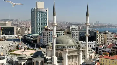 Taksim Camii Ramazan'a hazırlanıyor
