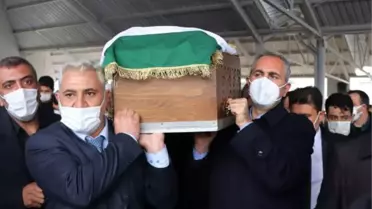 Adalet Bakanı Gül'ün annesi son yolculuğuna uğurlandı