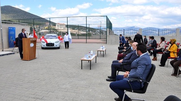 Son dakika haberi... Meslek liselilere elektrikli araç hibe edildi