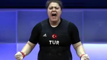 Avrupa Halter Şampiyonası'nda Melike Günal'dan 3 madalya