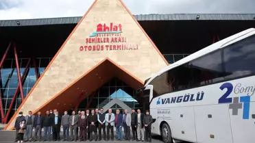 Ahlat Belediyesi Şehirlerarası Otobüs Terminali hizmete başladı
