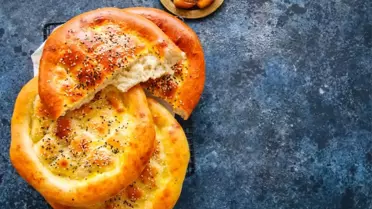 Oruç tutarken en sık yapılan 8 hatadan biri pideyi abartmak!