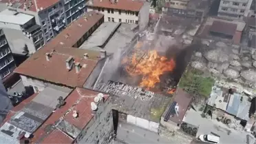 İstanbul'da yangın! Kaçak içkilerin tutulduğu emniyete ait depo dakikalar içinde kül oldu