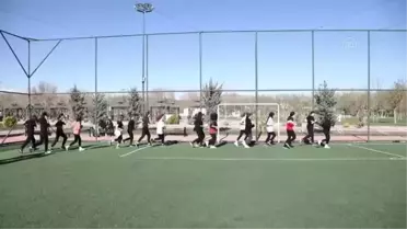 Çubuk'un ilk kadın futbol takımı kuruldu